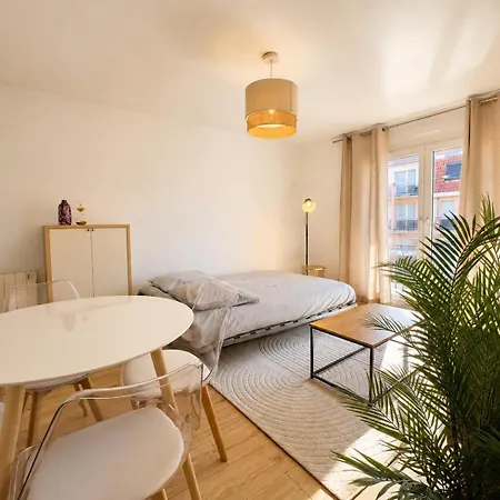 アパート Le Clos Des Vignes - Balconies And Free Parking オベルネ